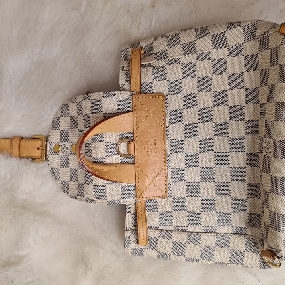 LV monogram Backpack - Picture 6 of 9